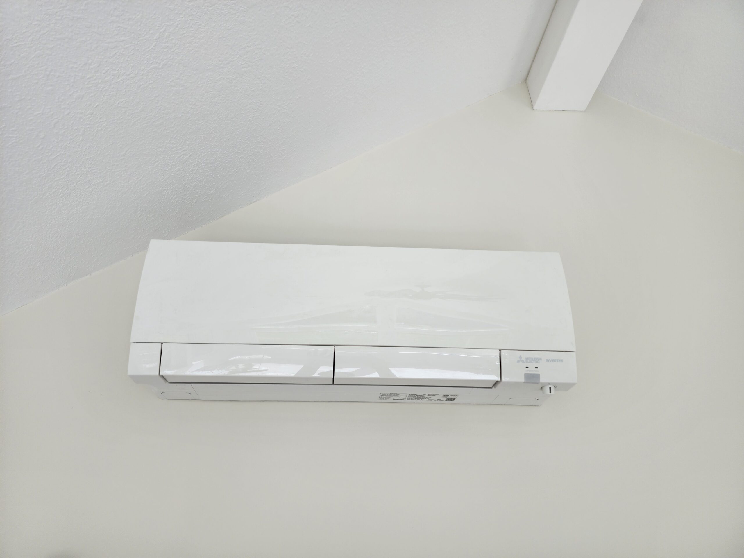 Four-season room addition with large windows in Port Byron IL by Ben Wilson Construction Services